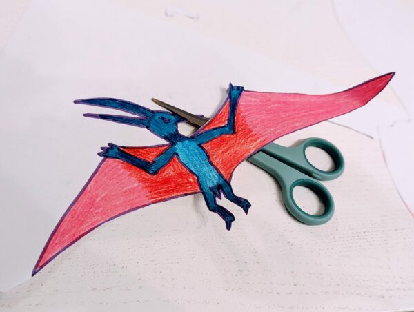 Faszinierender Pteranodon: Dinosaurier-Vorlage zum ausmalen, bekleben und basteln mit Kindern (inkl. PDF-Download zum Ausdrucken)
