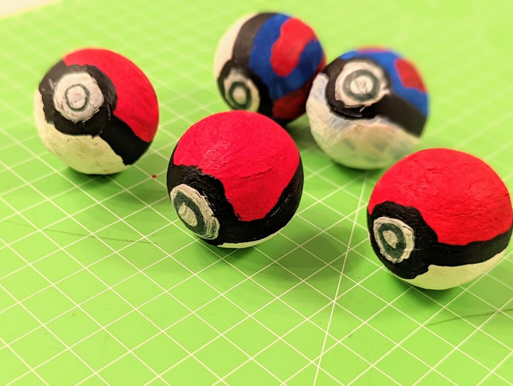 3 Schritte: Phänomenale Pokébälle als lustiges DIY-Spielzeug für Pokémon-Fans in Rekordzeit basteln mit Kindern
