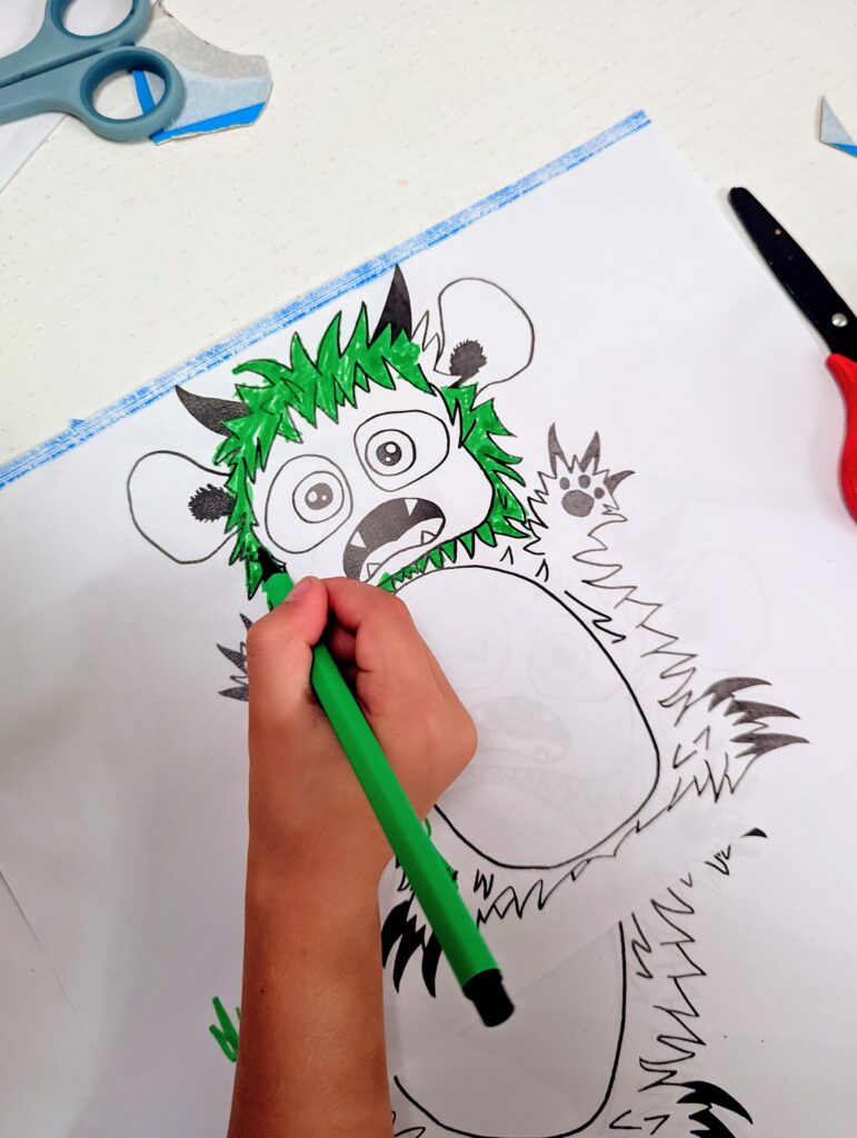 Gruselige Monster-Türschilder für Kinder als Ausmalbilder selbstgebastelt!