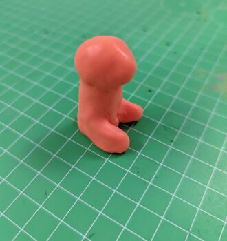 Fimo-Pokemón als DIY-Spielzeug: Glumanda ist mit diesem kinderleichten Tutorial ruck zuck geknetet!