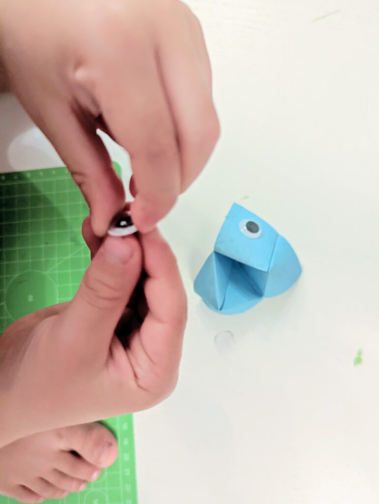 Witzige Origami-Monster als kinderleichtes DIY-Spielzeug ruckzuck mit Kindern basteln! 80 Witzige Origami-Monster als kinderleichtes DIY-Spielzeug ruckzuck mit Kindern basteln!